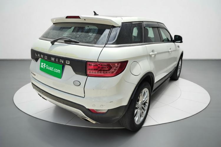 Used Land X7 2015 2.0T Panoramic Prestige Edition Exterior 5