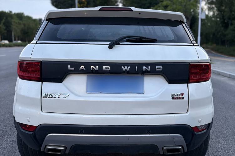 Used Land X7 2015 2.0T Panoramic Prestige Edition Exterior 5