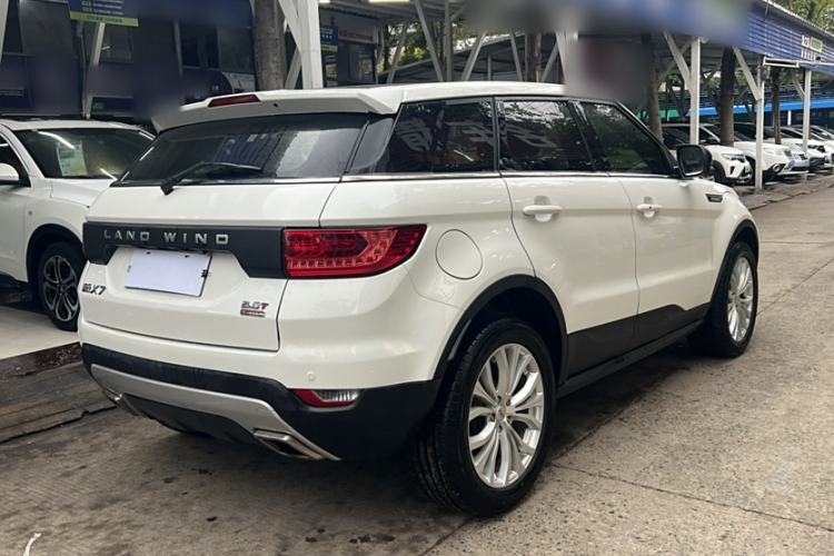 Used Land X7 2015 2.0T Panoramic Prestige Edition Exterior 5