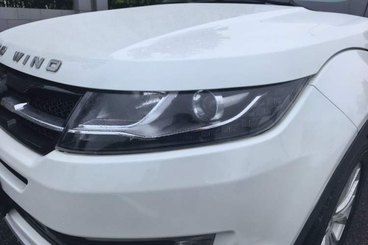 Used Land X7 2015 2.0T Panoramic Prestige Edition Exterior 6