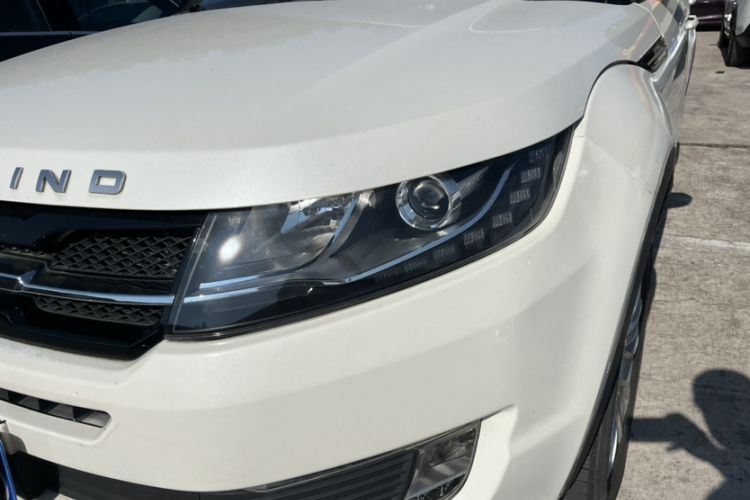 Used Land X7 2015 2.0T Panoramic Luxury Edition Exterior 6