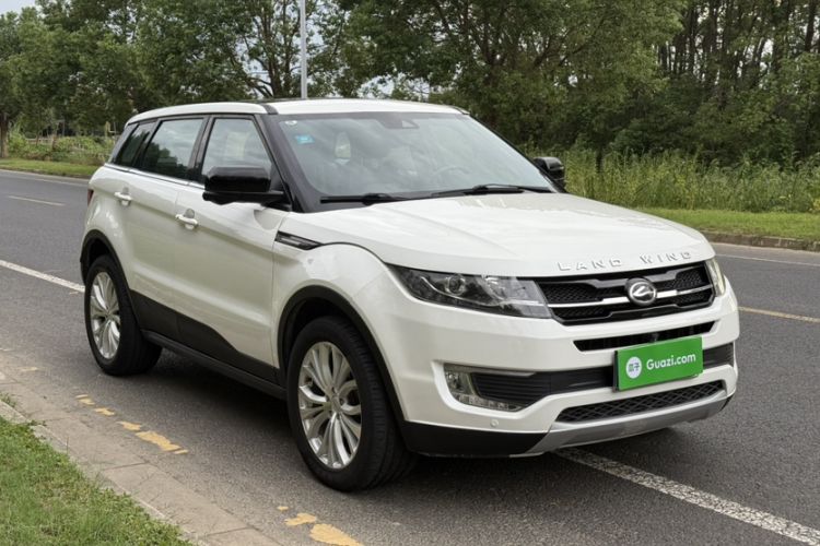 Used Land X7 2015 2.0T Panoramic Prestige Edition Exterior 7
