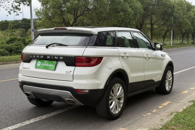 Used Land X7 2015 2.0T Panoramic Prestige Edition Exterior 8
