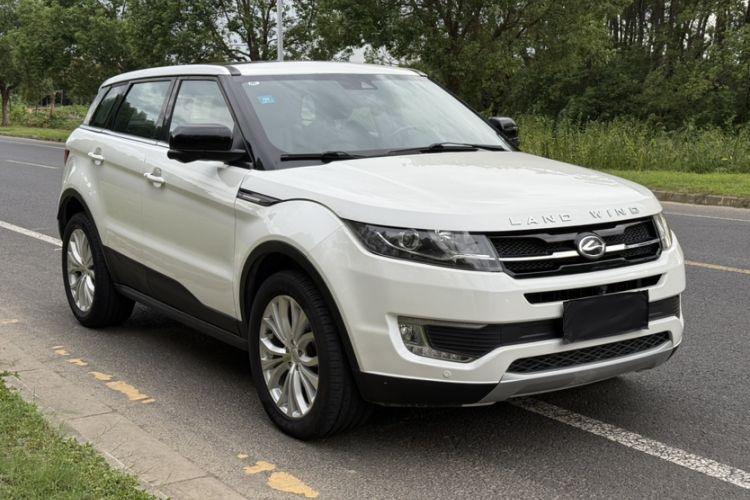 Used Land X7 2015 2.0T Panoramic Prestige Edition Exterior 8