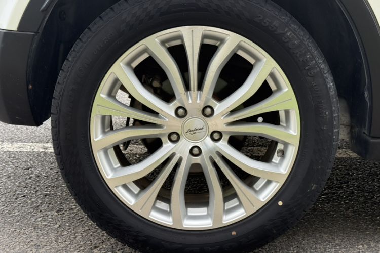 Used Land X7 2015 2.0T Panoramic Prestige Edition Exterior 9
