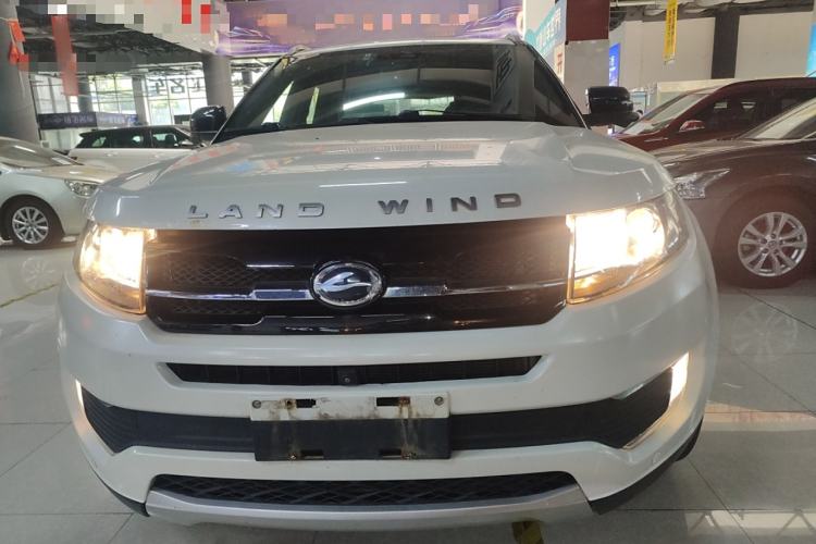 Used Land X7 2015 2.0T Panoramic Prestige Edition Front