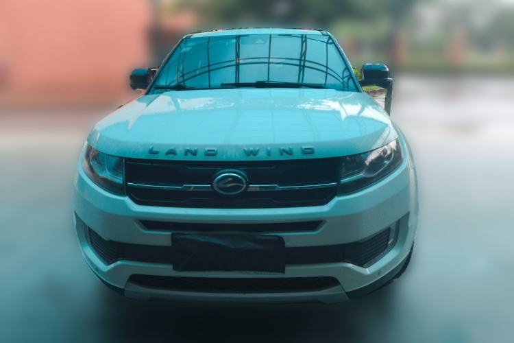 Used Land X7 2015 2.0T Panoramic Prestige Edition Front