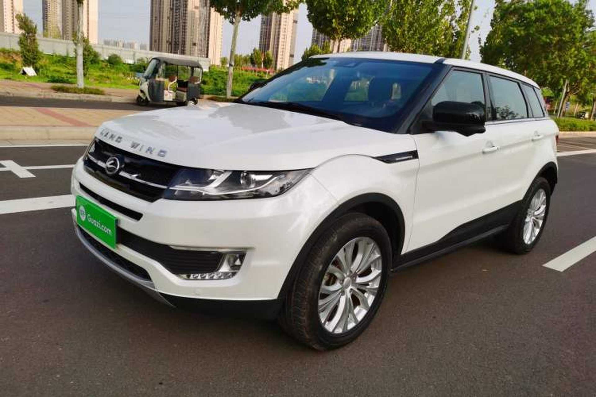 Used Land X7 2015 2.0T Panoramic Prestige Edition Front Left 45 Deg