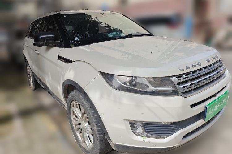 Used Land X7 2015 2.0T Panoramic Prestige Edition Front Right 45 Deg
