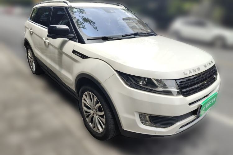 Used Land X7 2015 2.0T Panoramic Flagship Edition Front Right 45 Deg