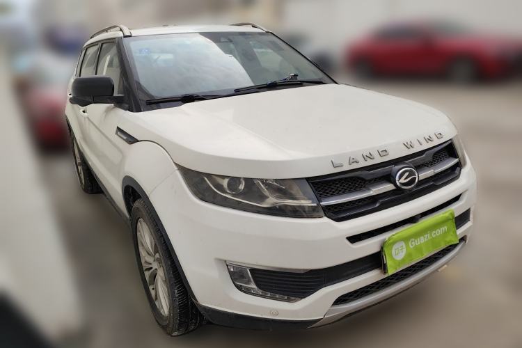 Used Land X7 2015 2.0T Panoramic Prestige Edition Front Right 45 Deg