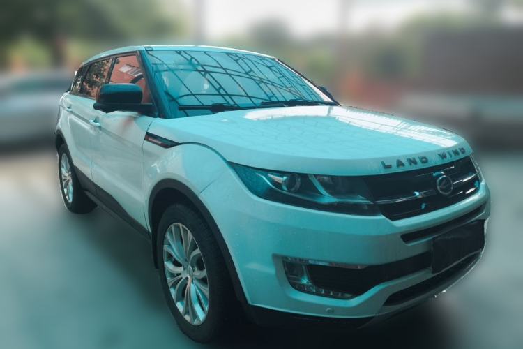 Used Land X7 2015 2.0T Panoramic Prestige Edition Front Right 45 Deg