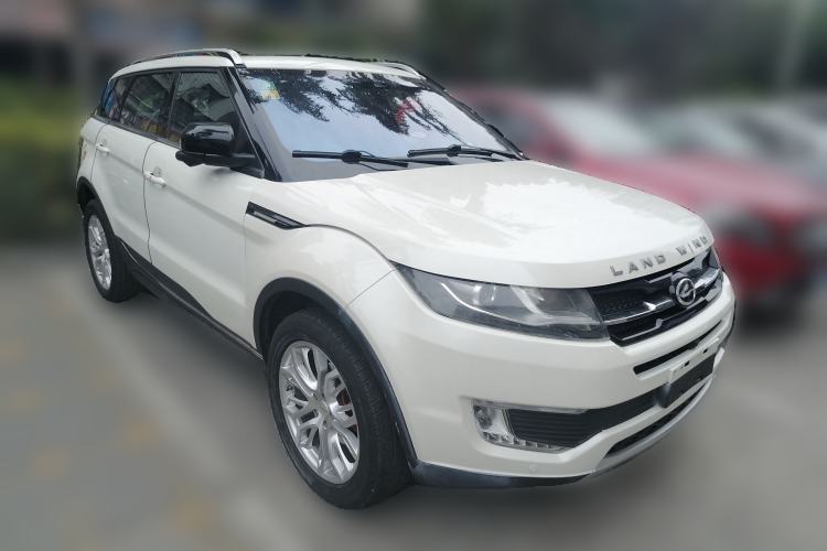 Used Land X7 2015 2.0T Panoramic Flagship Edition Front Right 45 Deg