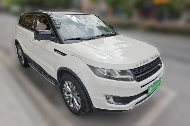 Used Land X7 2015 2.0T Panoramic Prestige Edition Front Right 45 Deg