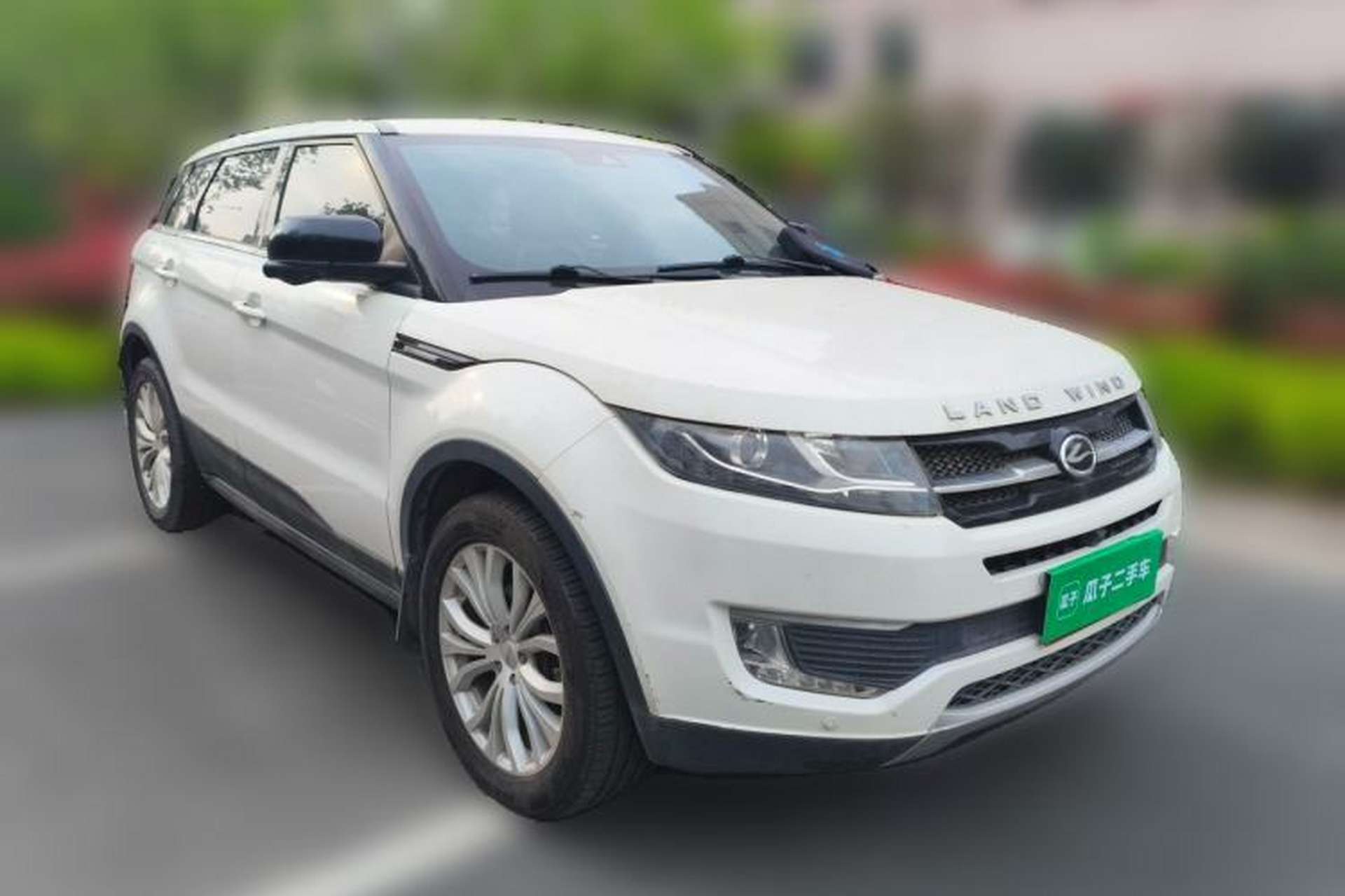 Used Land X7 2015 2.0T Panoramic Prestige Edition Front Right 45 Deg