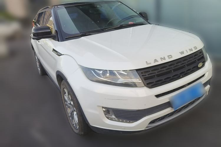 Used Land X7 2015 2.0T Panoramic Prestige Edition Front Right 45 Deg