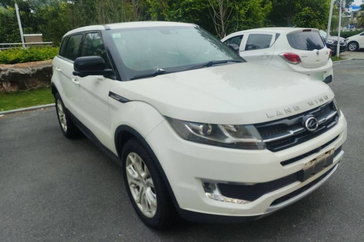 Used Land X7 2015 2.0T Panoramic Prestige Edition Front Right 45 Deg