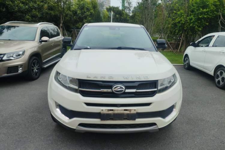Used Land X7 2015 2.0T Panoramic Prestige Edition Front