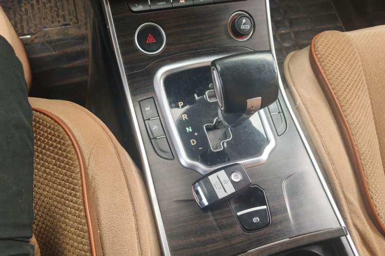 Used Land X7 2015 2.0T Panoramic Flagship Edition Gear Lever