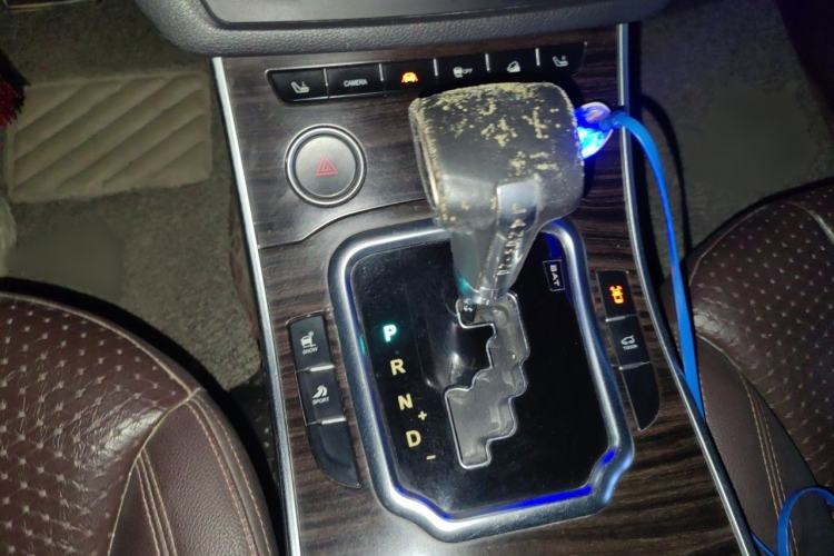 Used Land X7 2015 2.0T Panoramic Flagship Edition Gear Lever
