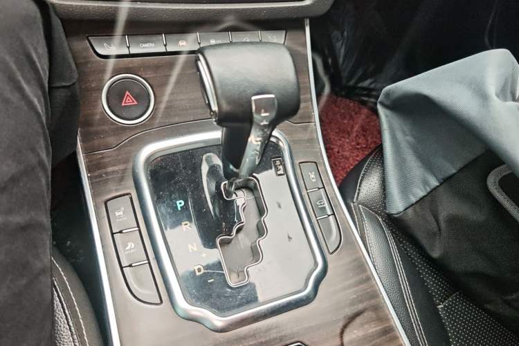 Used Land X7 2015 2.0T Panoramic Flagship Edition Gear Lever