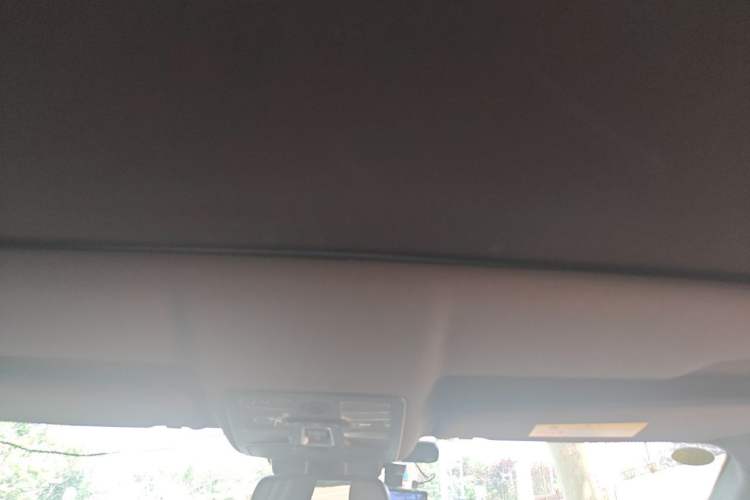 Used Land X7 2015 2.0T Panoramic Prestige Edition Headliner