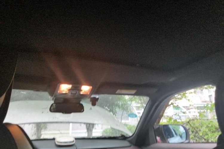 Used Land X7 2015 2.0T Panoramic Prestige Edition Headliner