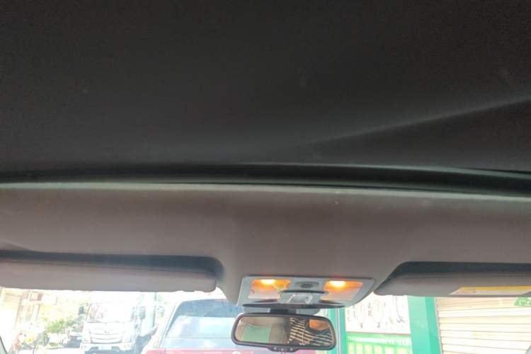 Used Land X7 2015 2.0T Panoramic Prestige Edition Headliner