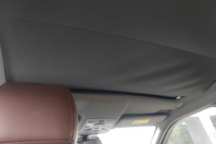 Used Land X7 2015 2.0T Panoramic Prestige Edition Headliner