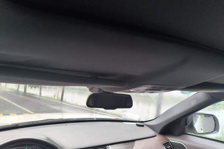 Used Land X7 2015 2.0T Panoramic Flagship Edition Headliner