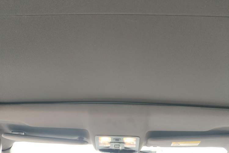 Used Land X7 2015 2.0T Panoramic Flagship Edition Headliner