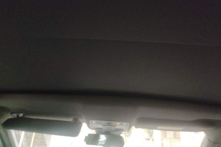 Used Land X7 2015 2.0T Panoramic Flagship Edition Headliner