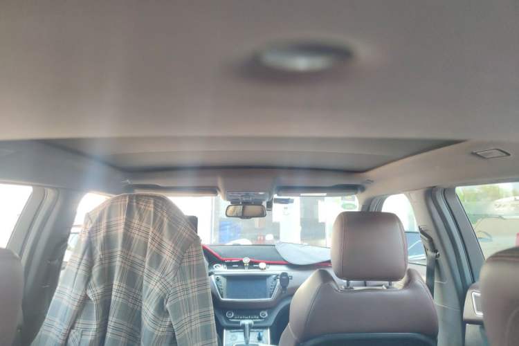 Used Land X7 2015 2.0T Panoramic Prestige Edition Headliner