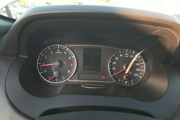 Used Land X7 2015 2.0T Panoramic Prestige Edition Instrument Cluster