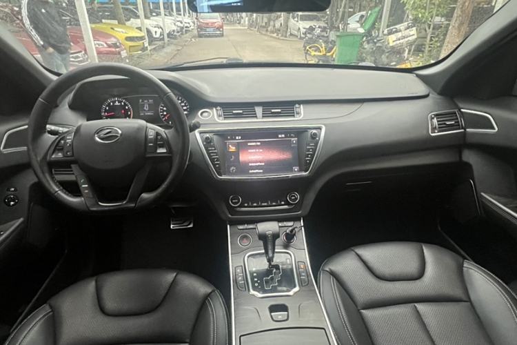 Used Land X7 2015 2.0T Panoramic Prestige Edition Interior 1