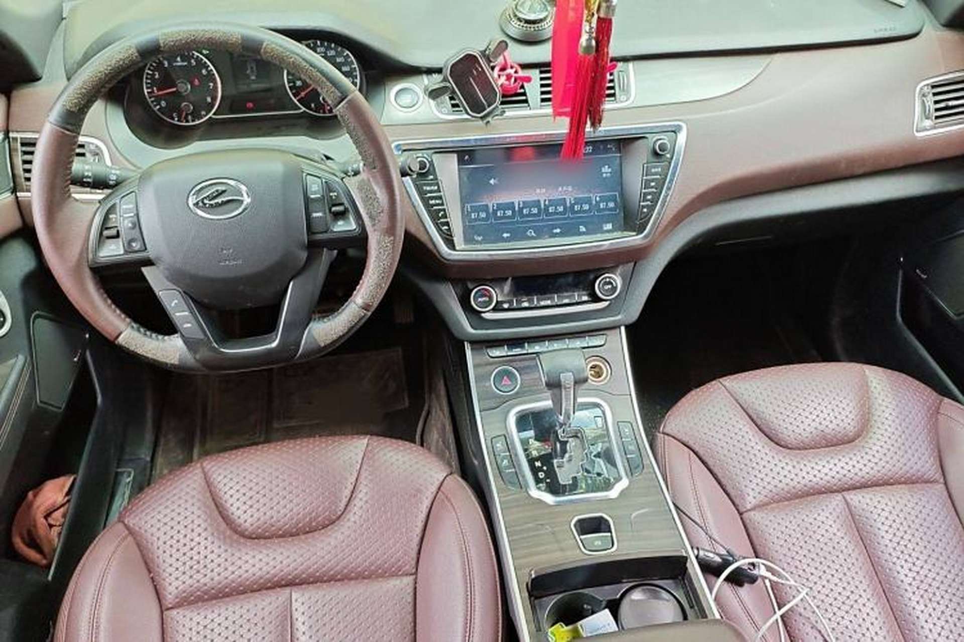 Used Land X7 2015 2.0T Panoramic Prestige Edition Interior 2