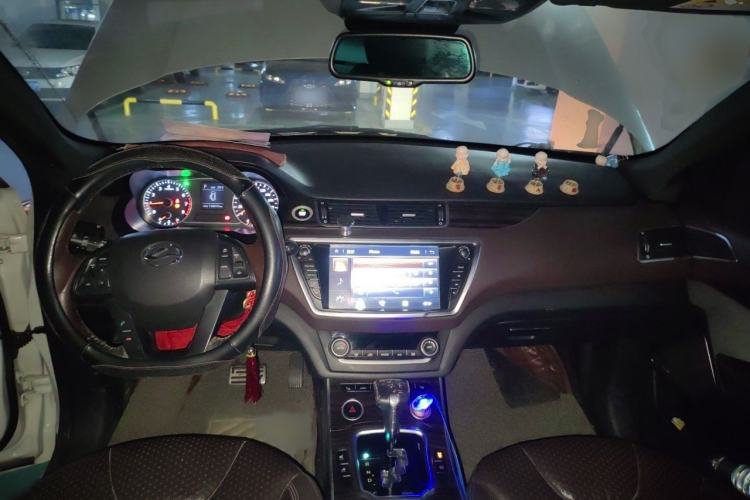 Used Land X7 2015 2.0T Panoramic Flagship Edition Interior 2