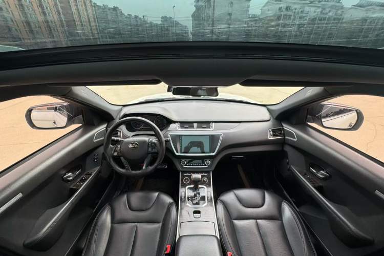 Used Land X7 2015 2.0T Panoramic Flagship Edition Interior 3