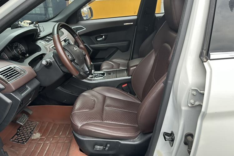 Used Land X7 2015 2.0T Panoramic Prestige Edition Left Front Seat