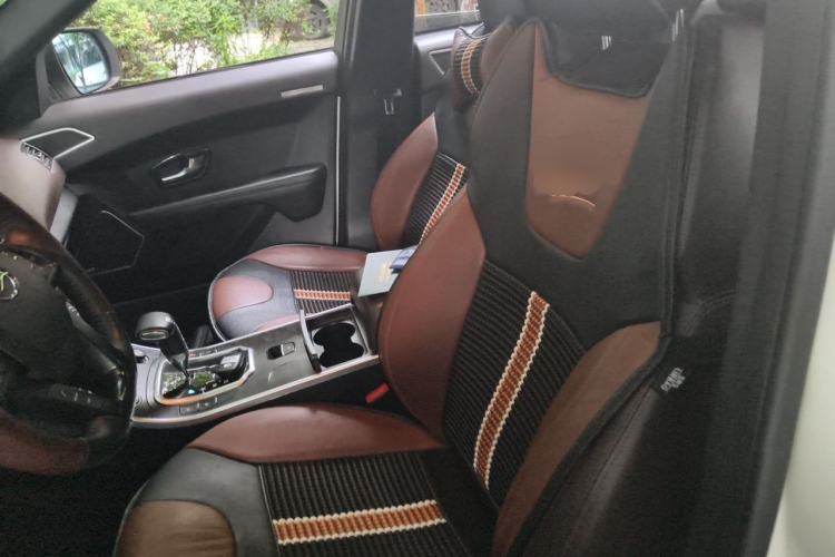 Used Land X7 2015 2.0T Panoramic Prestige Edition Left Front Seat