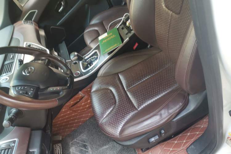 Used Land X7 2015 2.0T Panoramic Prestige Edition Left Front Seat