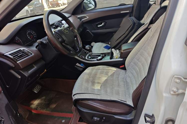 Used Land X7 2015 2.0T Panoramic Prestige Edition Left Front Seat
