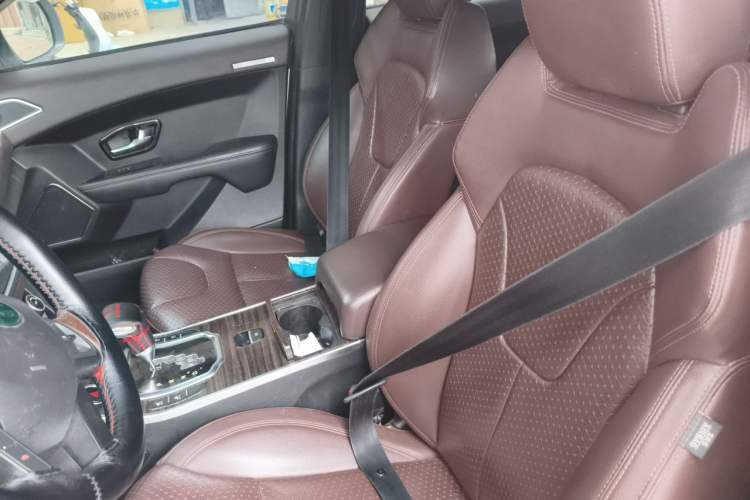 Used Land X7 2015 2.0T Panoramic Prestige Edition Left Front Seat