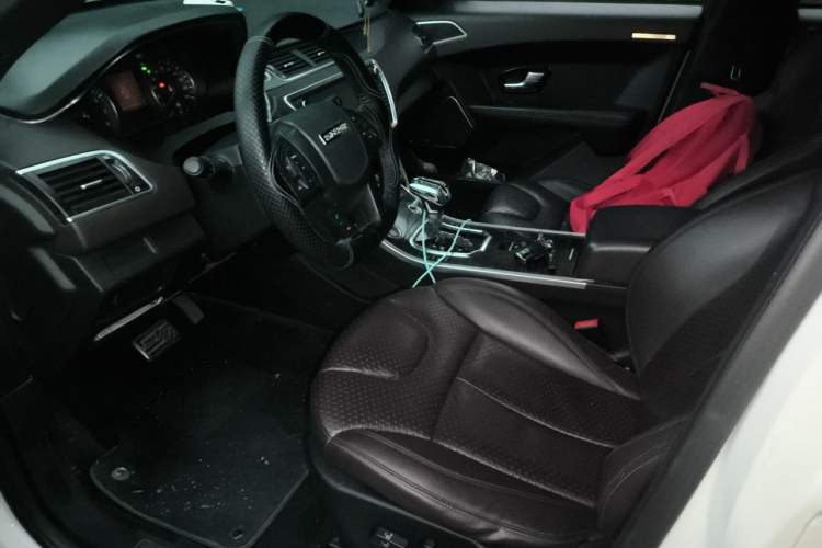 Used Land X7 2015 2.0T Panoramic Prestige Edition Left Front Seat