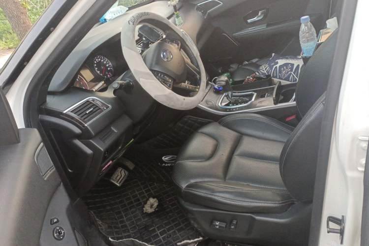 Used Land X7 2015 2.0T Panoramic Prestige Edition Left Front Seat