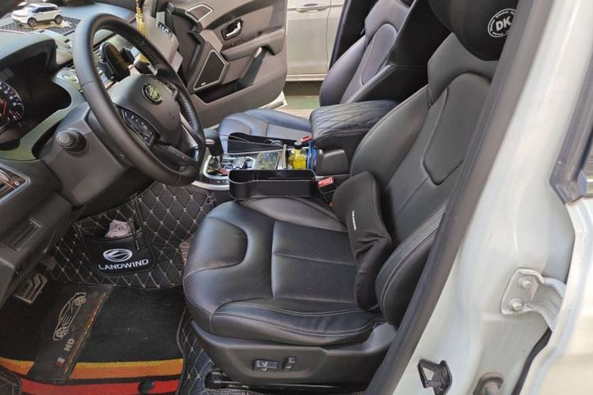 Used Land X7 2015 2.0T Panoramic Prestige Edition Left Front Seat
