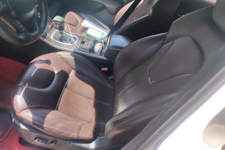 Used Land X7 2015 2.0T Panoramic Prestige Edition Left Front Seat