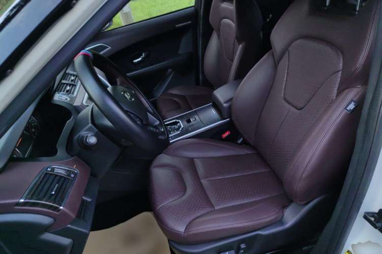 Used Land X7 2015 2.0T Panoramic Prestige Edition Left Front Seat