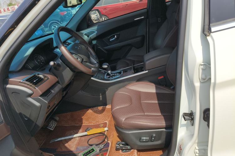 Used Land X7 2015 2.0T Panoramic Prestige Edition Left Front Seat