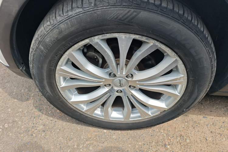 Used Land X7 2015 2.0T Panoramic Prestige Edition Left Front Wheel Hub